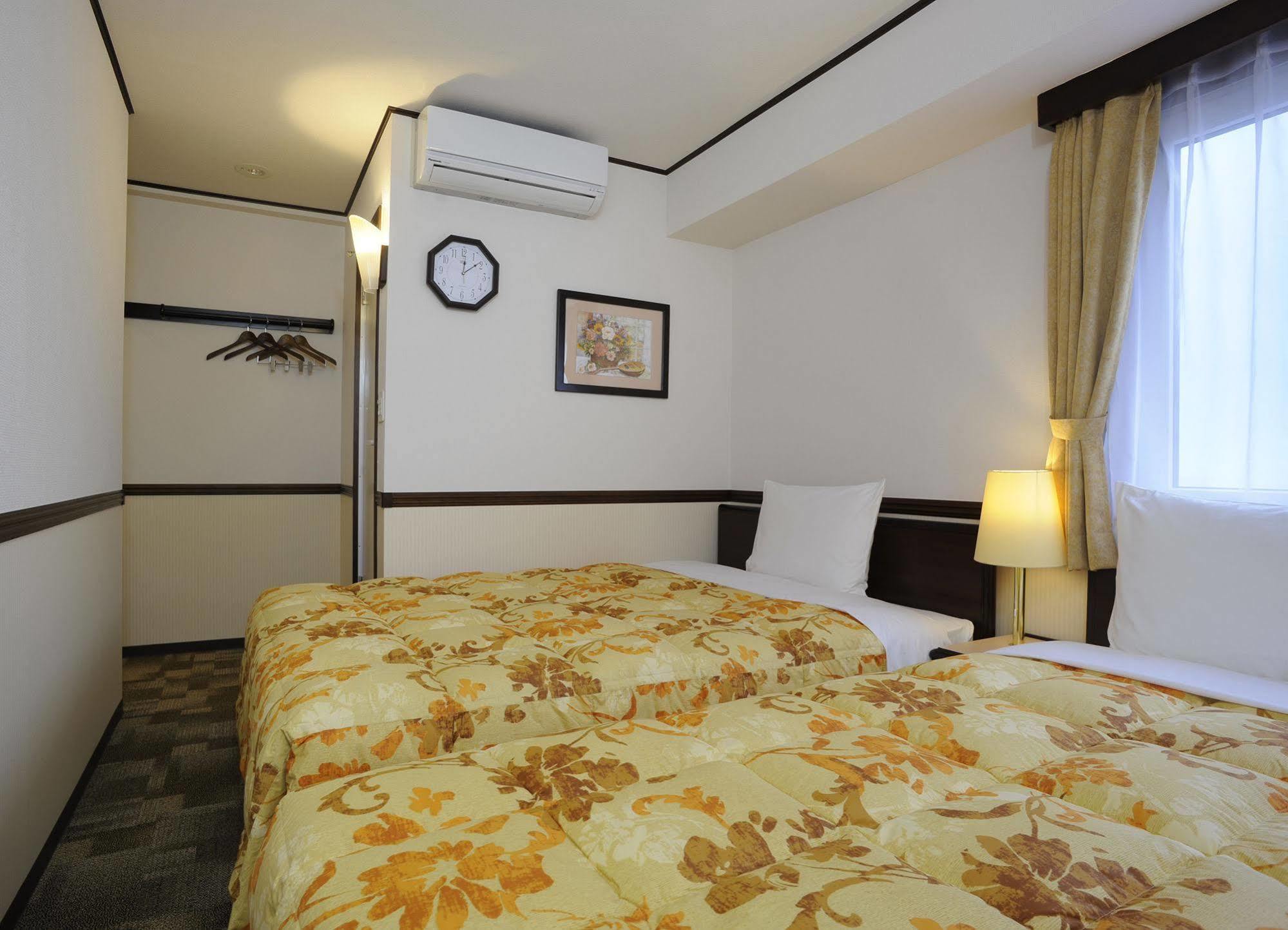 Toyoko Inn Kokura-Eki Minami-Guchi Kitakyushu Εξωτερικό φωτογραφία