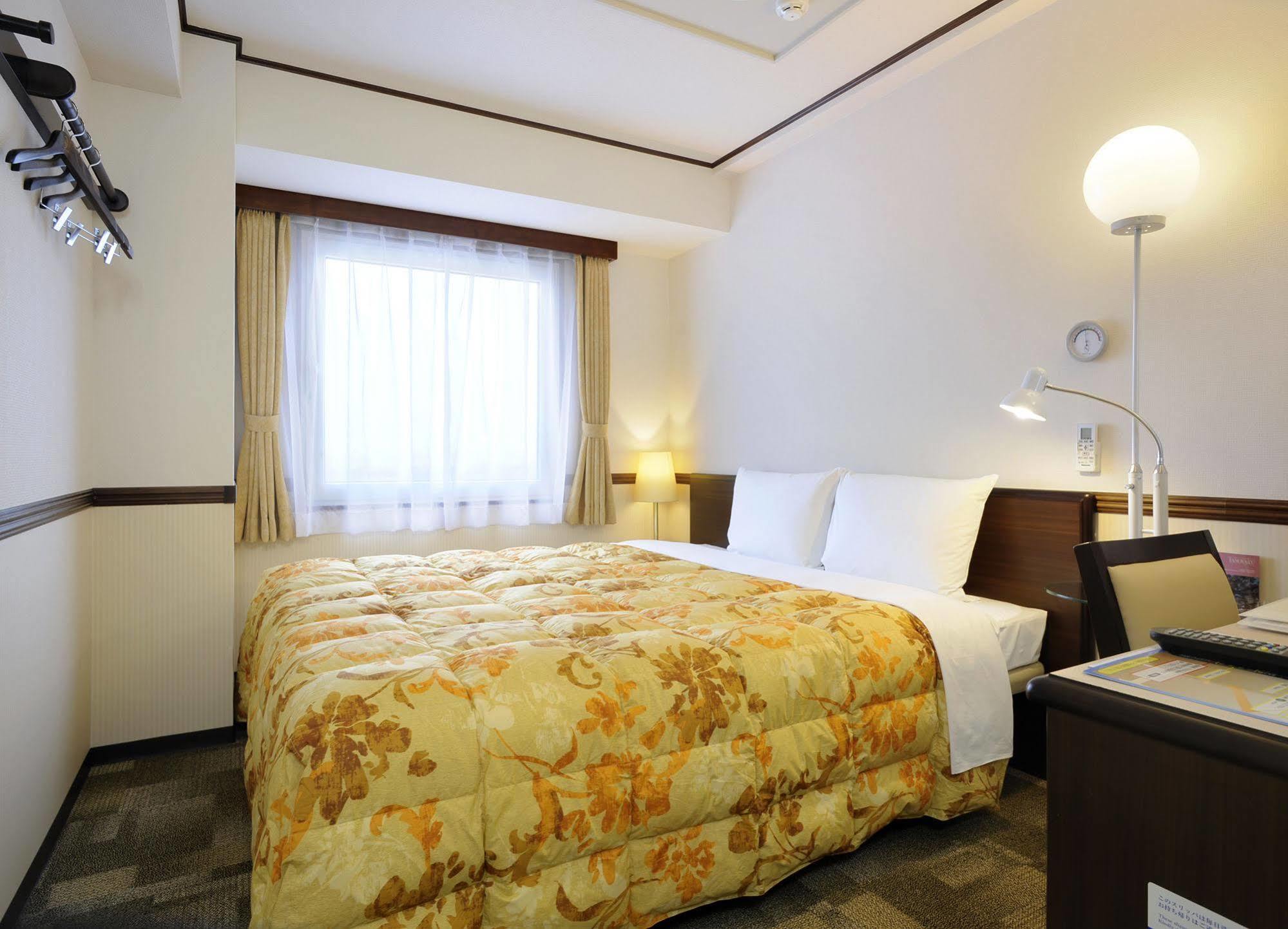 Toyoko Inn Kokura-Eki Minami-Guchi Kitakyushu Εξωτερικό φωτογραφία
