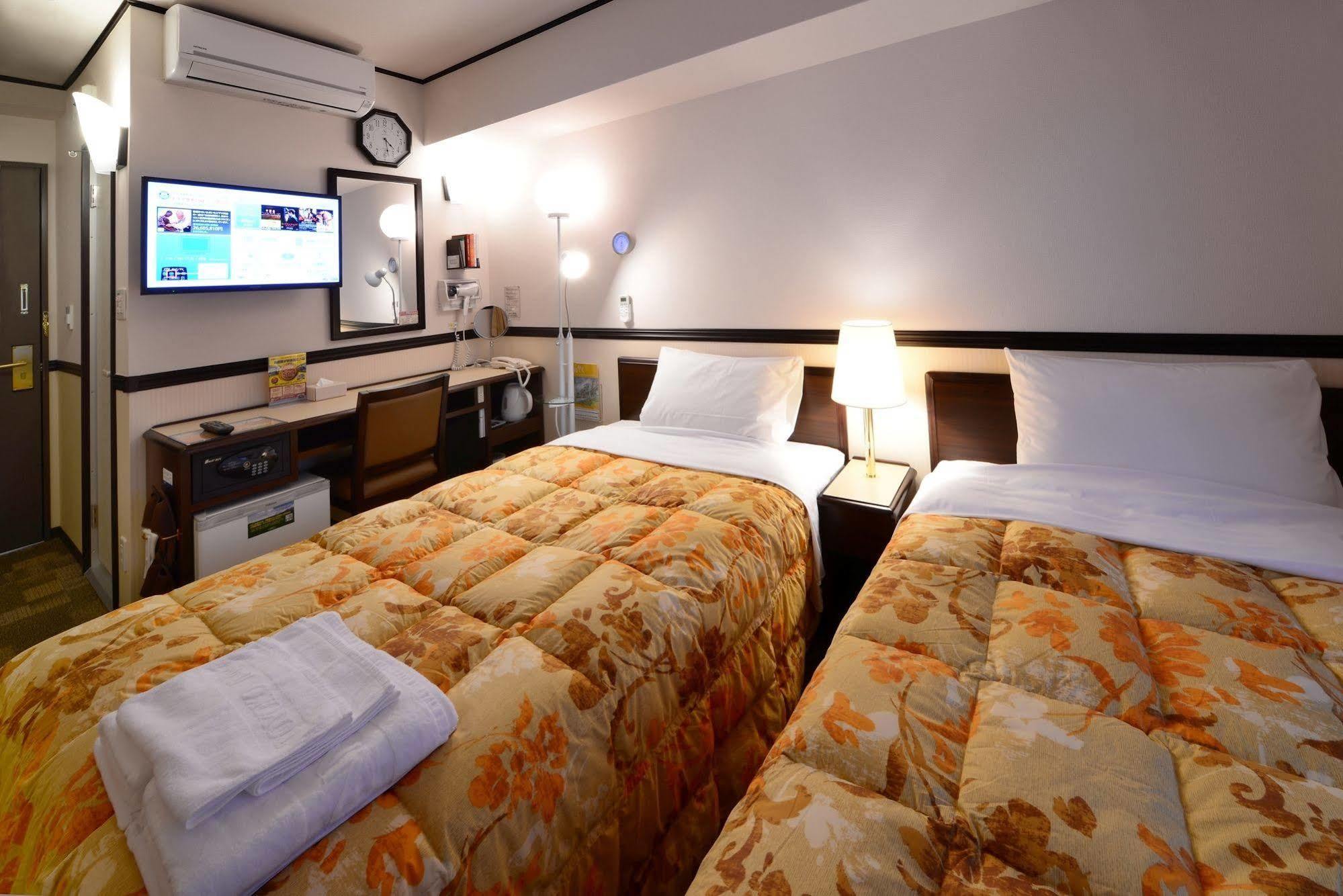 Toyoko Inn Kokura-Eki Minami-Guchi Kitakyushu Εξωτερικό φωτογραφία