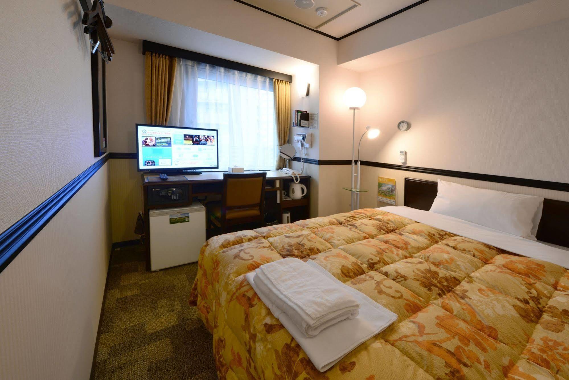 Toyoko Inn Kokura-Eki Minami-Guchi Kitakyushu Εξωτερικό φωτογραφία